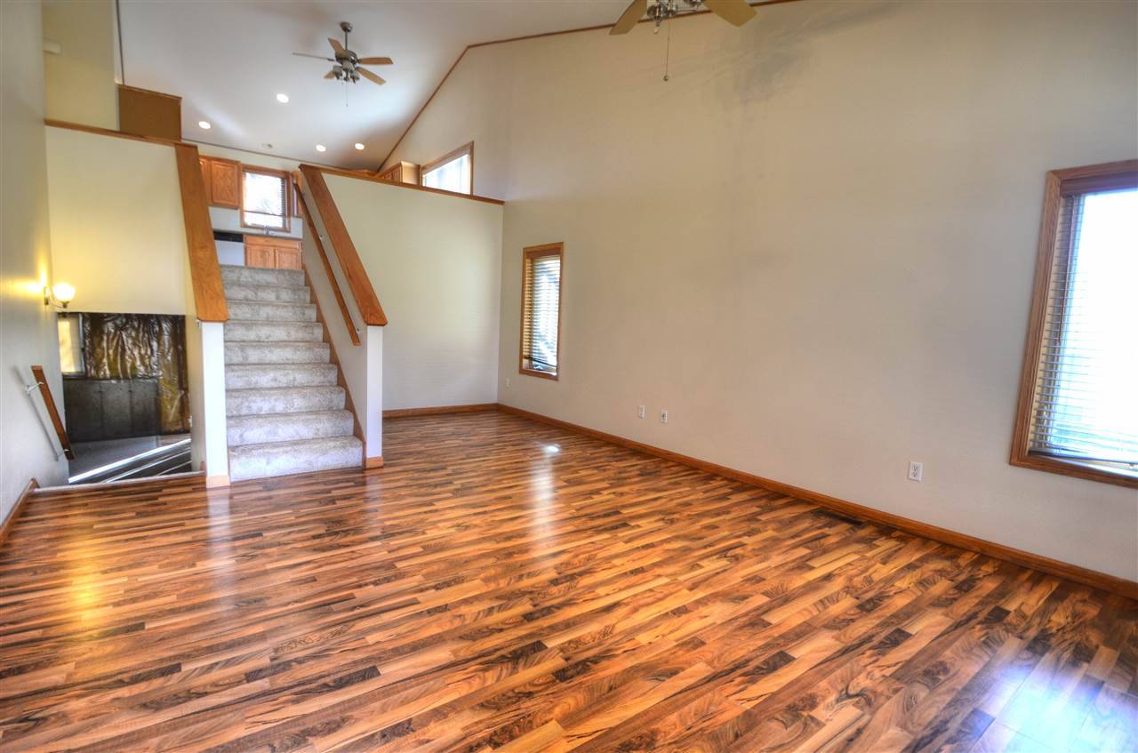 Monticello, WI 53570,577 SUMMIT AVE