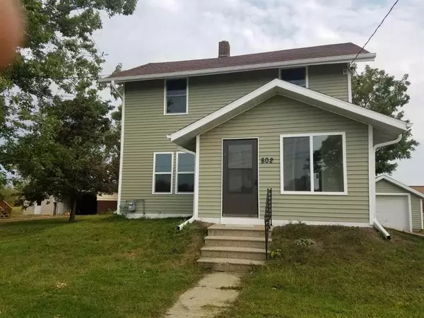 802 E Lake Ave, Monticello, WI 53570