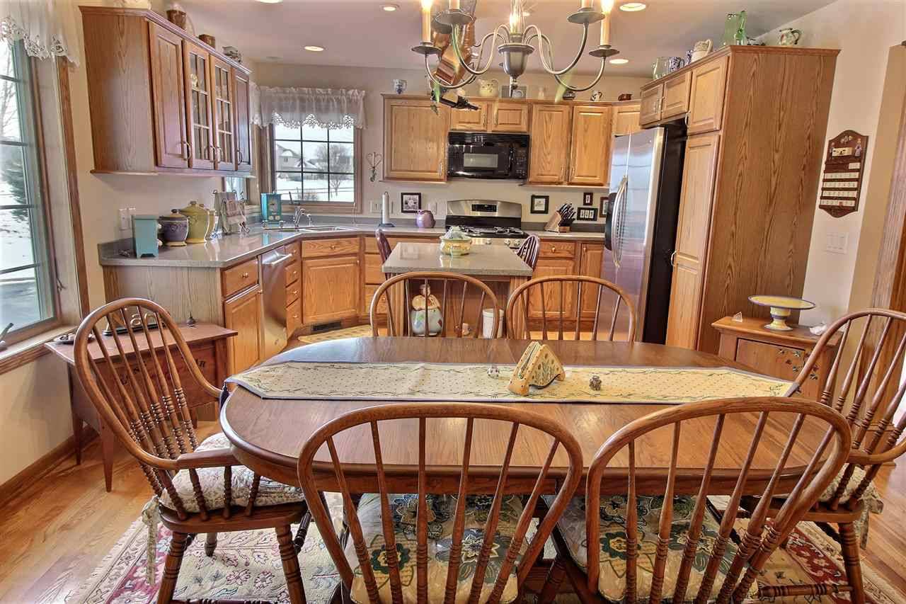 Oregon, WI 53575,814 Charles Ct