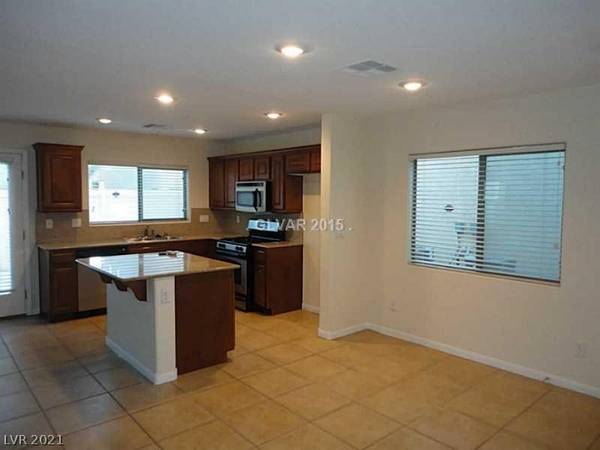 Las Vegas, NV 89122,6499 Holyrod Park Court