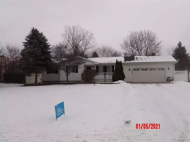 5828 GRACELAWN, North Branch, MI 48461-9635