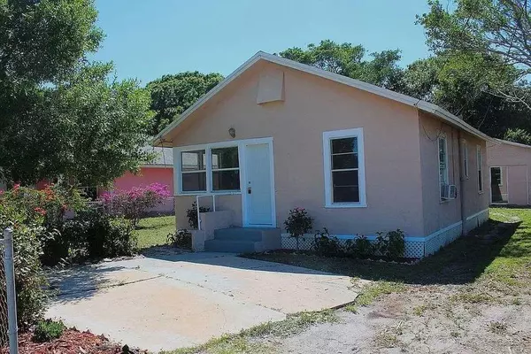 701 N 9th ST, Fort Pierce, FL 34950