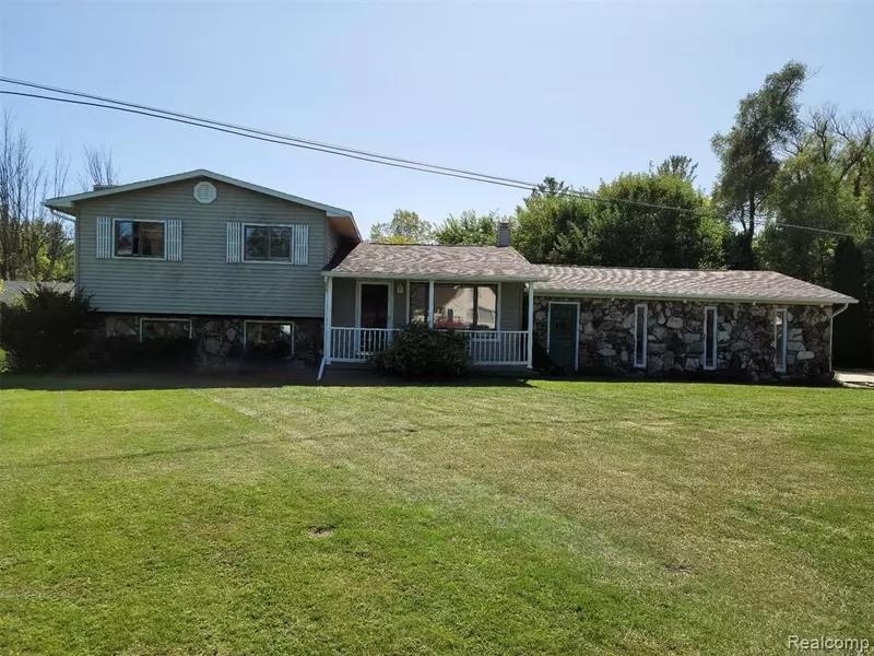 6507 W COLDWATER Road, Flushing, MI 48433 9017