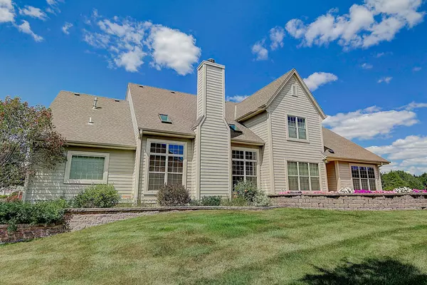 Pewaukee, WI 53072,1091 Oak Cir