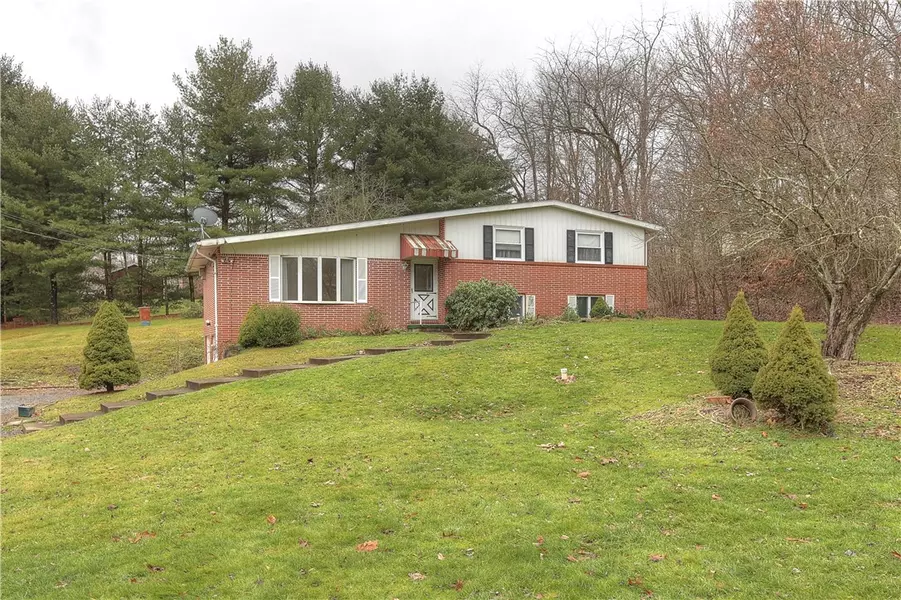 118 Bradford Park Road, Baden, PA 15005