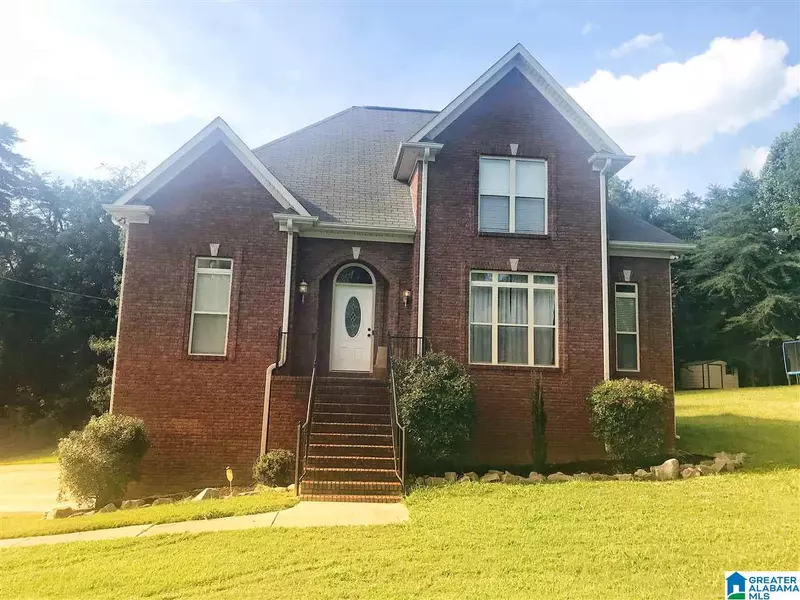 6521 WHITE OAK LN, Hueytown, AL 35023