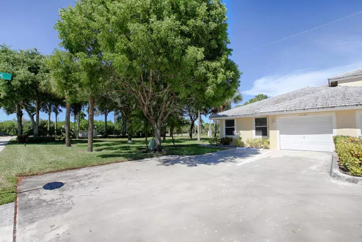 12846 Woodmill DR, Palm Beach Gardens, FL 33418