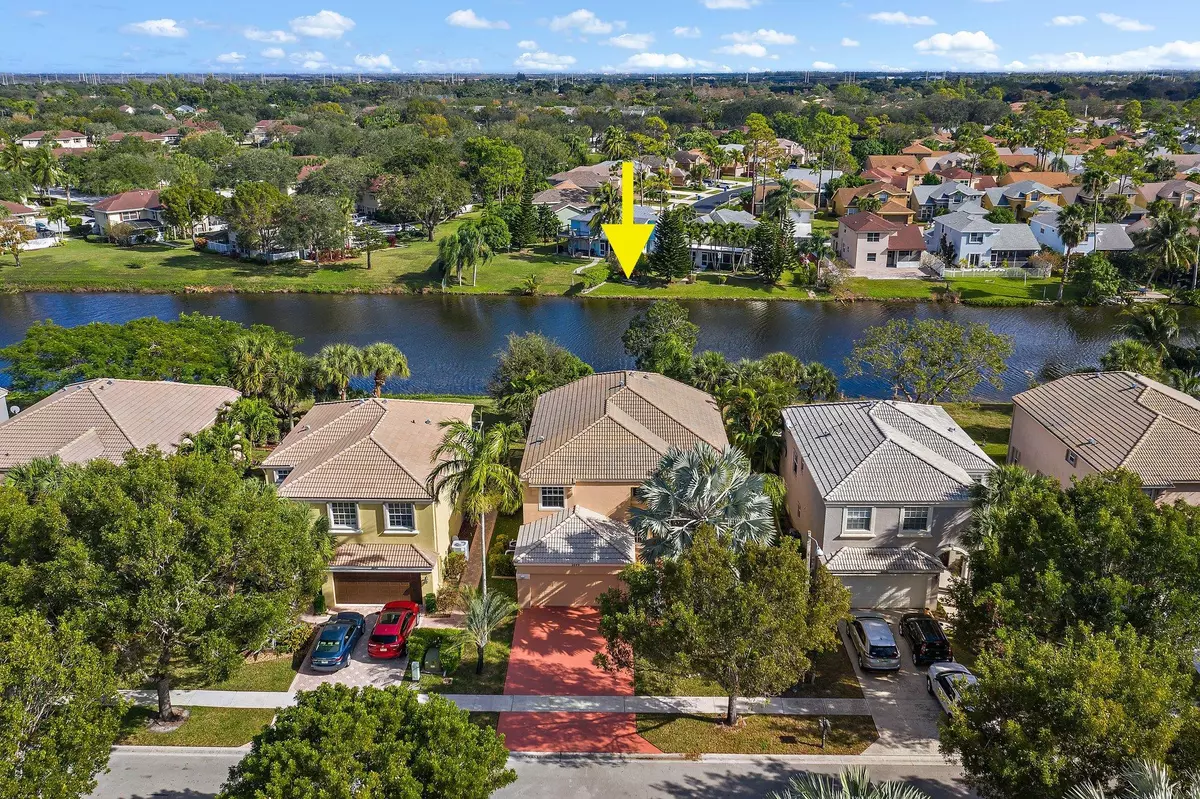 Royal Palm Beach, FL 33411,2049 Reston CIR