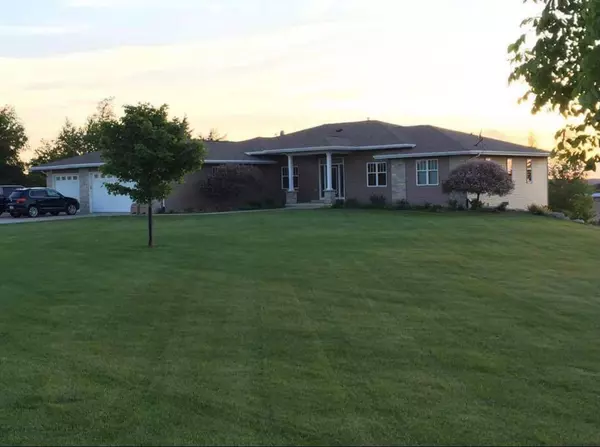 W1315 Scott Hill Rd, Ripon, WI 54971