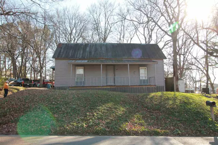 117 E RIPLEY ST, Covington, TN 38019