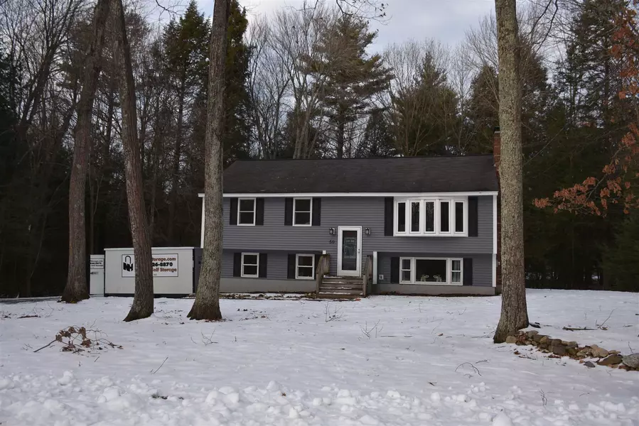 50 Royal Range RD, Sandown, NH 03873