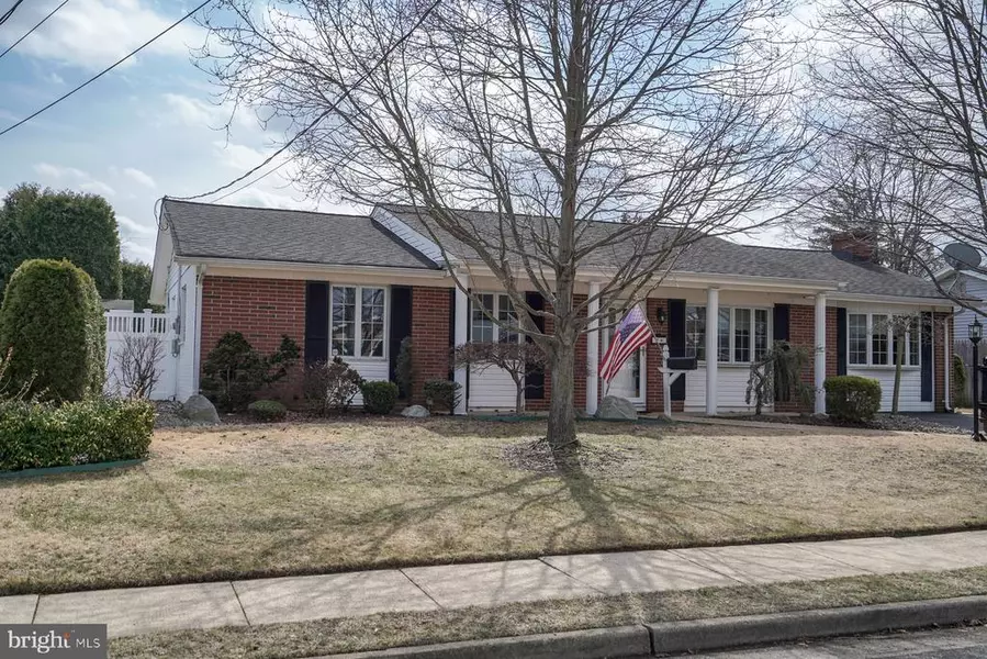 28 DRAKE, Monroe Township, NJ 08831