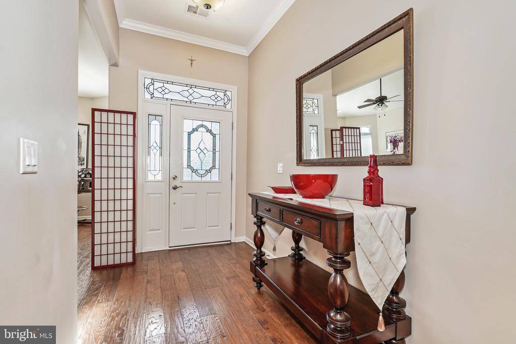 Monroe Township, NJ 08831,9 CHABLIS