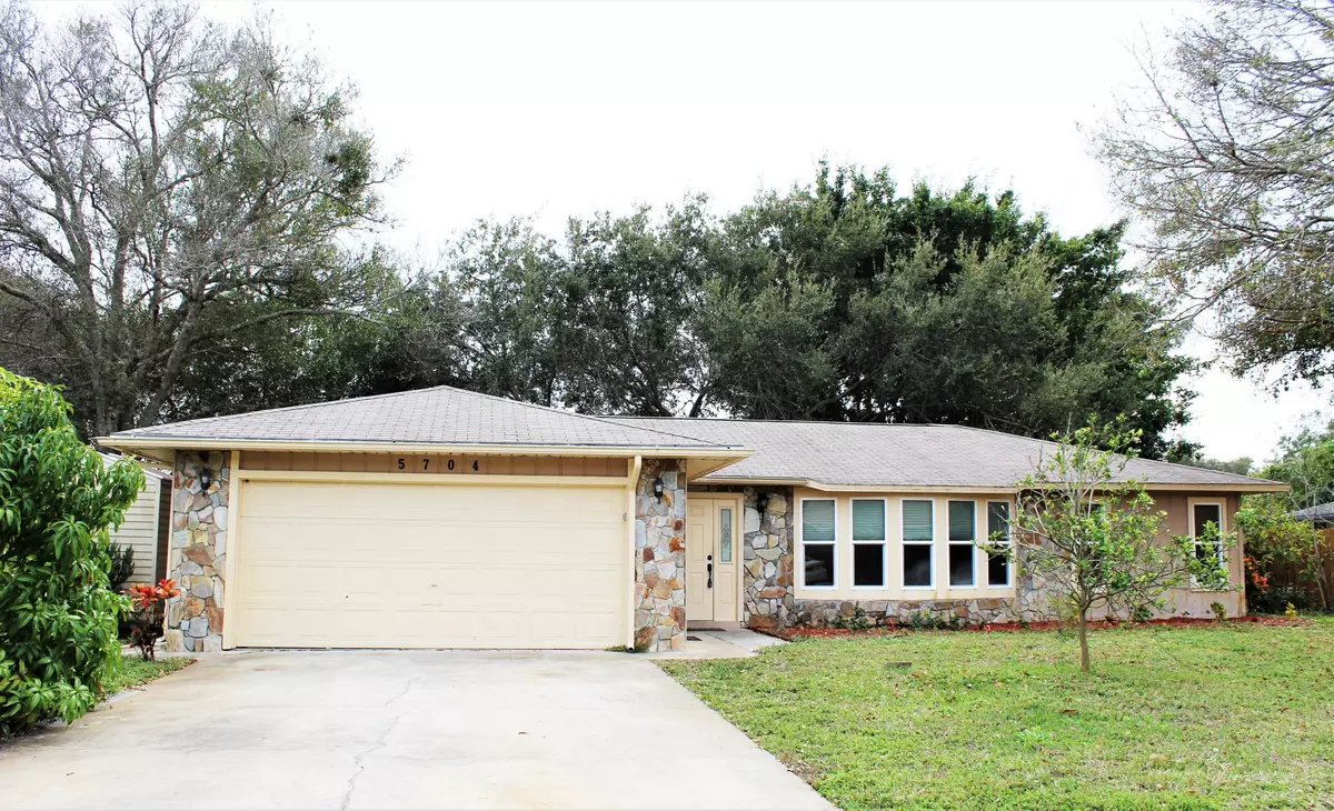 Fort Pierce, FL 34951,5704 Paleo Pines CIR