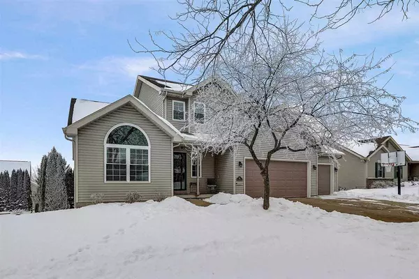 328 Westridge Pky, Verona, WI 53593