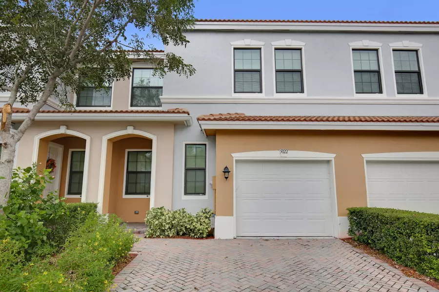 5022 S Astor CIR, Delray Beach, FL 33484