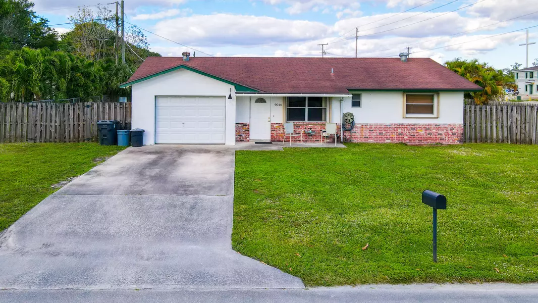 9014 Bouquet RD, Lake Worth, FL 33467