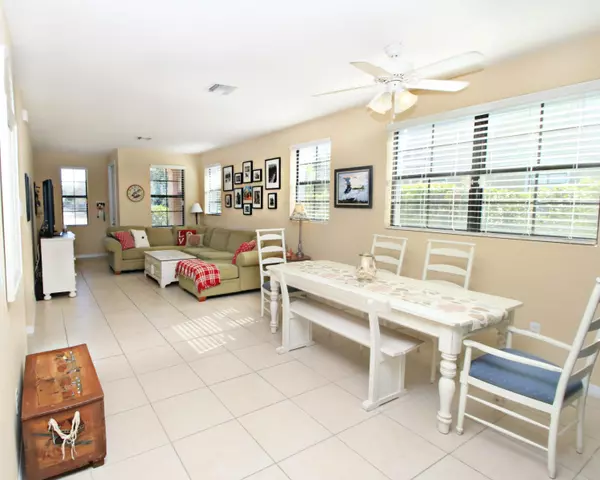 Delray Beach, FL 33484,164 W Astor CIR