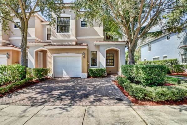 132 E Astor CIR, Delray Beach, FL 33484