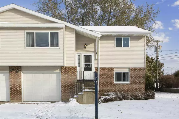 41 N Walker Way, Sun Prairie, WI 53590