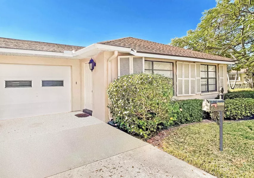 9880 Loquat Tree RUN B, Boynton Beach, FL 33436