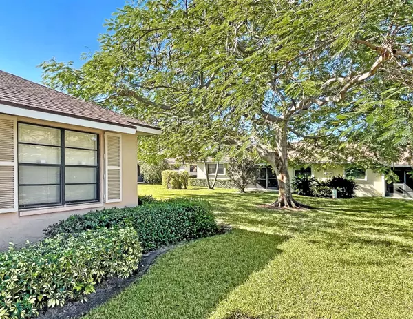 Boynton Beach, FL 33436,9880 Loquat Tree RUN B