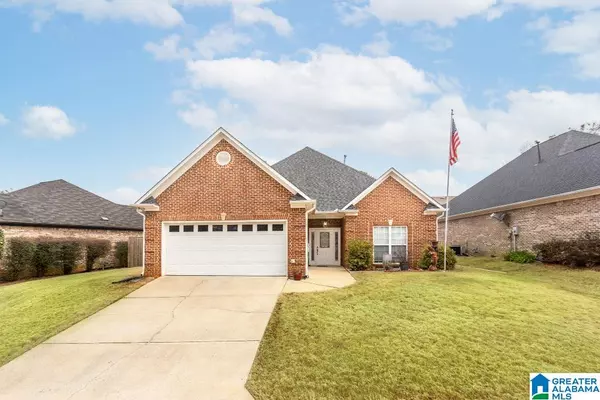 100 STEEPLECHASE CT, Pell City, AL 35128