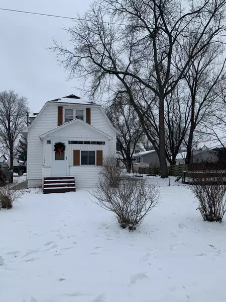 104 Main St W, Rockland, WI 54653