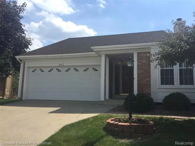 441 FARMRIDGE CRT, Rochester Hills, MI 48307