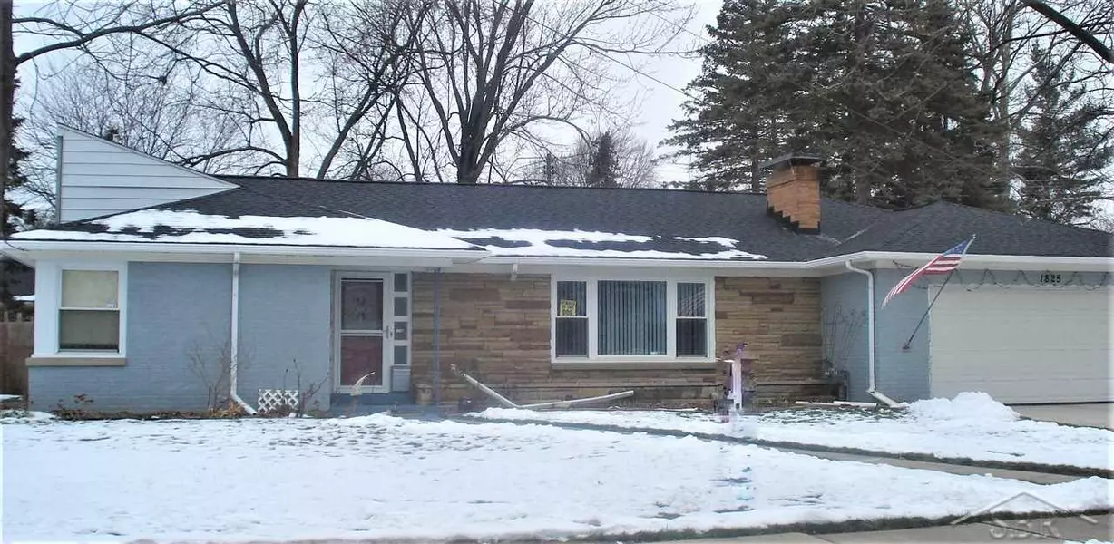 1825 Bay, Saginaw, MI 48602