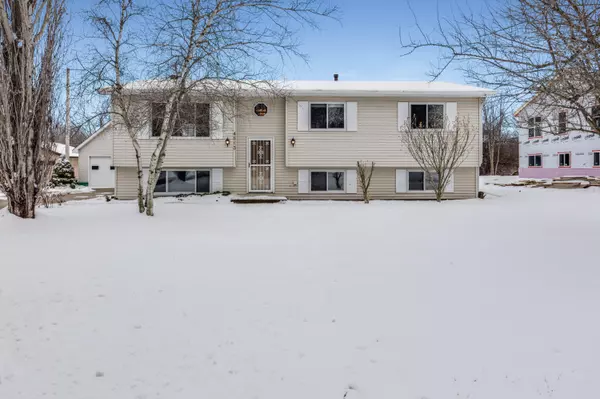 4513 122nd St, Pleasant Prairie, WI 53158