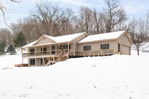 W4295 Drectrah Rd, Barre, WI 54601