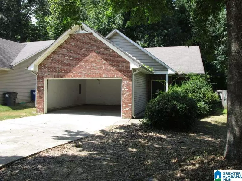 9394 BROOK FOREST CIR, Helena, AL 35080