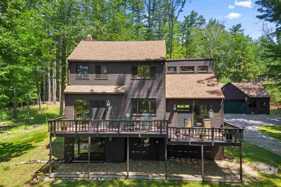 24 Alderberry LN, Moultonborough, NH 03254