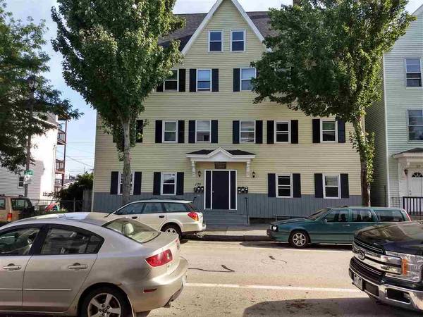 131-135 Spruce ST, Manchester, NH 03103