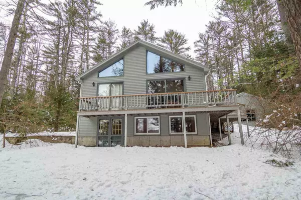 29 Oak Landing RD, Moultonborough, NH 03254