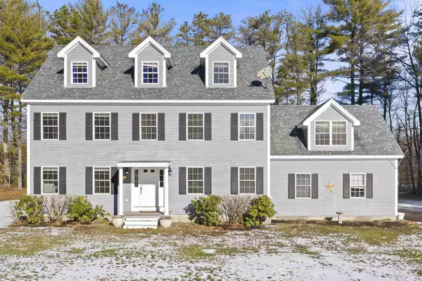 11 Black Swan DR, South Berwick, ME 03908