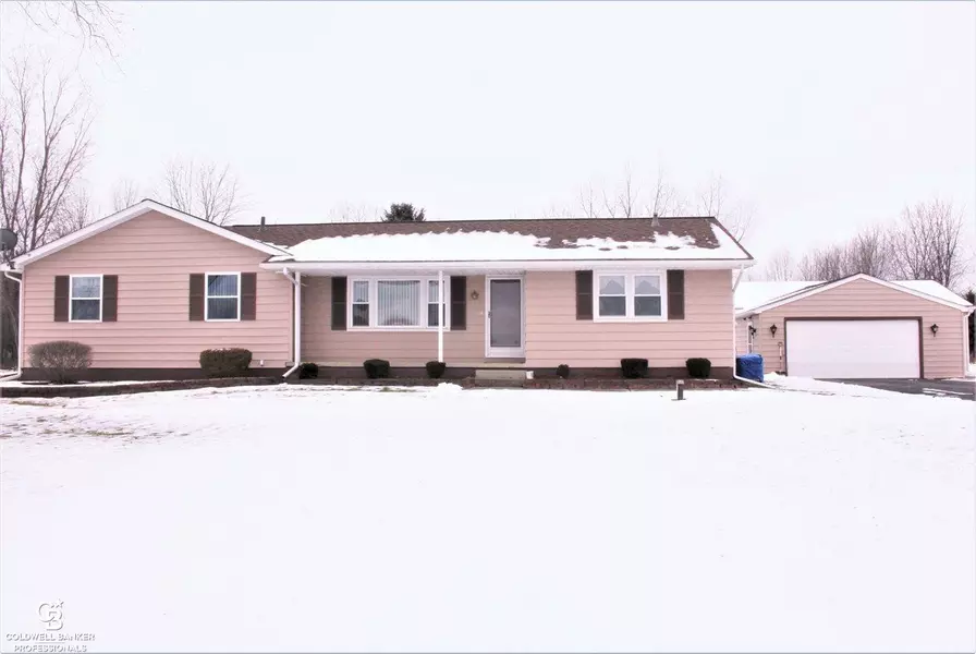 76755 Capac Rd, Armada, MI 48005