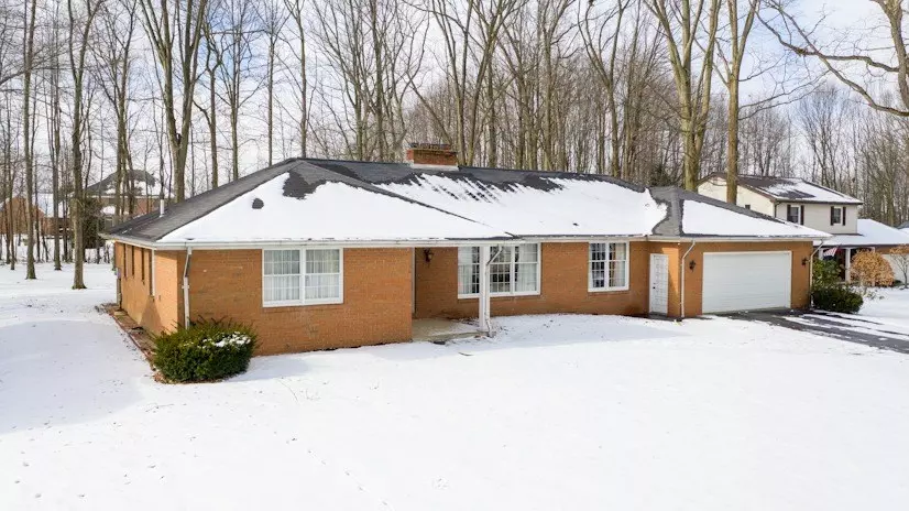 609 TREETOP LANE, Hermitage, PA 16148