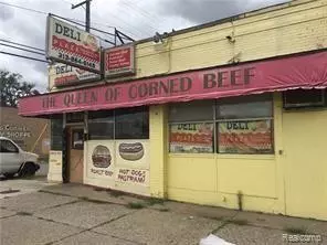 Detroit, MI 48221,18401 N Wyoming ST