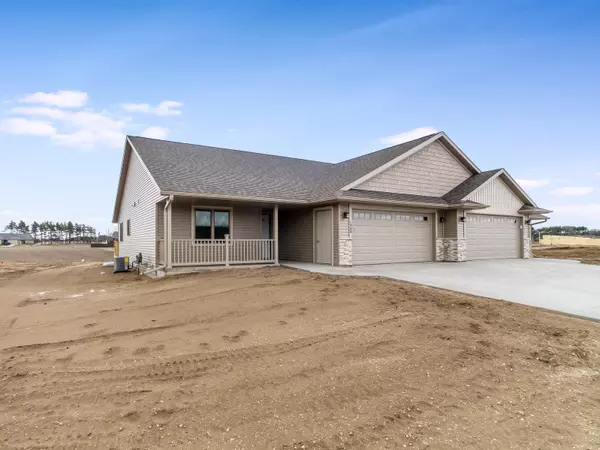 1908 Spakenburg Rd, Holmen, WI 54636