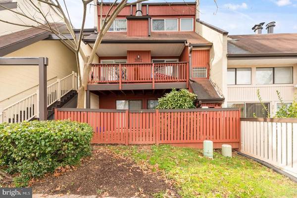 3817 EL CAMINO PL #24, Alexandria, VA 22309