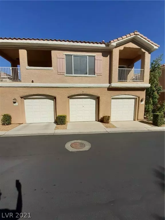 Henderson, NV 89012,251 Green Valley Parkway #3021