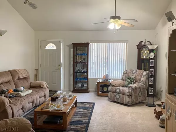 Pahrump, NV 89061,5805 Badlands Lane