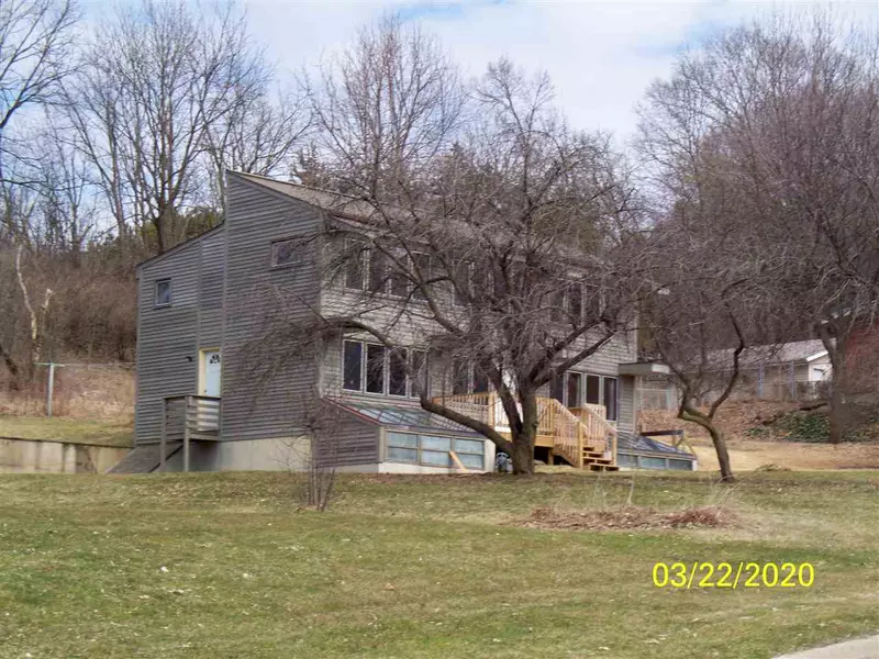 14 Appleby Cir, Mazomanie, WI 53560