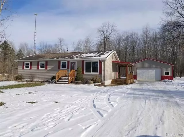 2093 UNDERWOOD RD, Caro, MI 48723