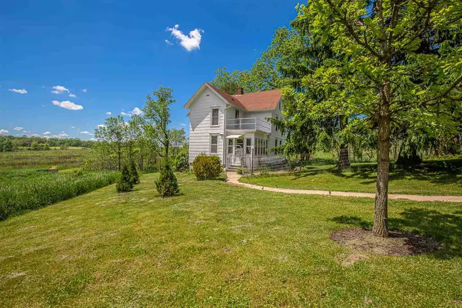 N7851 County Road N, New Glarus, WI 53574