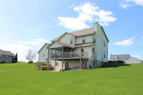 New Glarus, WI 53574,W5235 Village View Cir