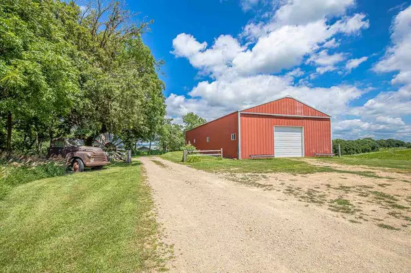 New Glarus, WI 53574,W6438 Hwy 39