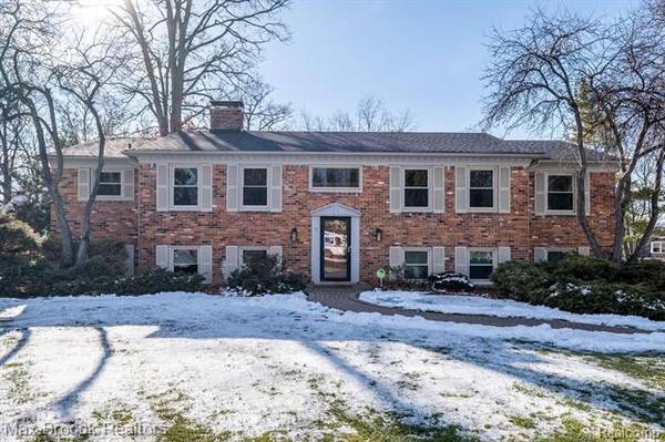 5631 RAVEN CRT, Bloomfield Hills, MI 48301